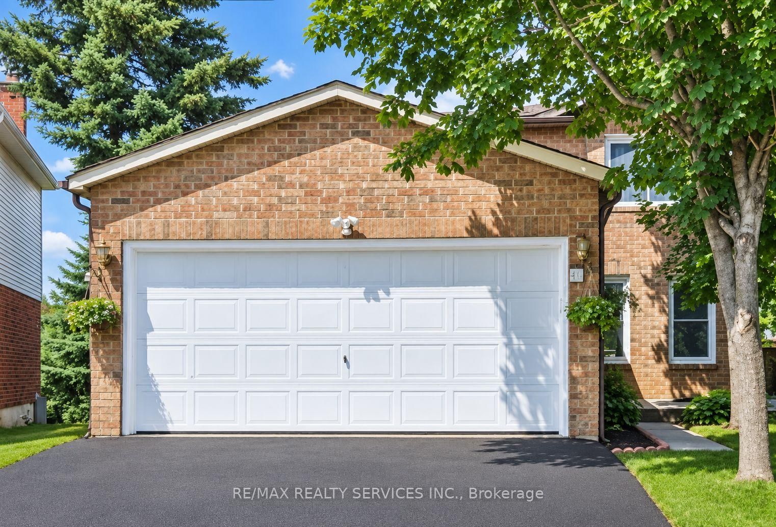 40 Morado Court • Brampton, ON photo 1
