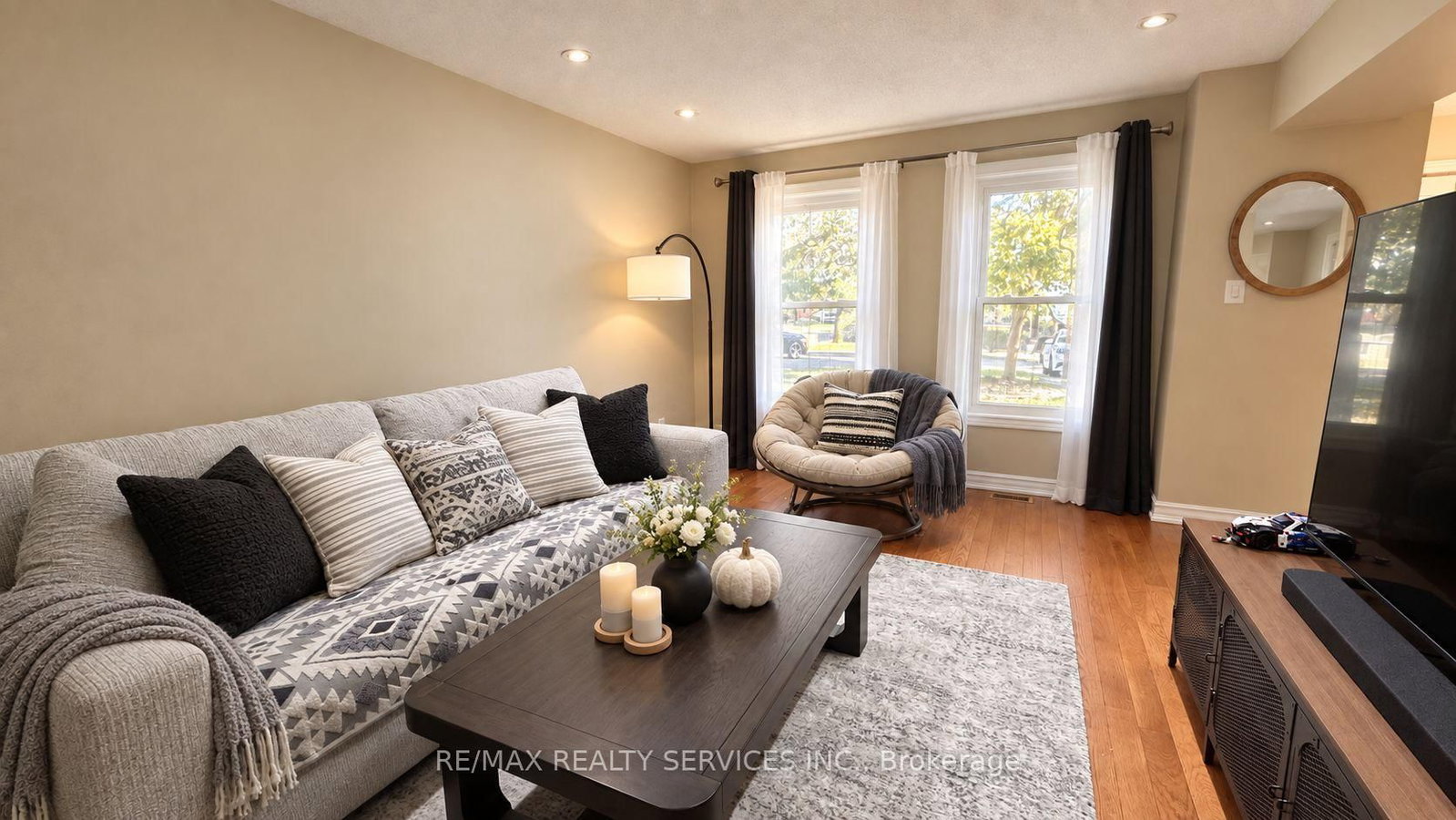 40 Morado Court • Brampton, ON photo 5
