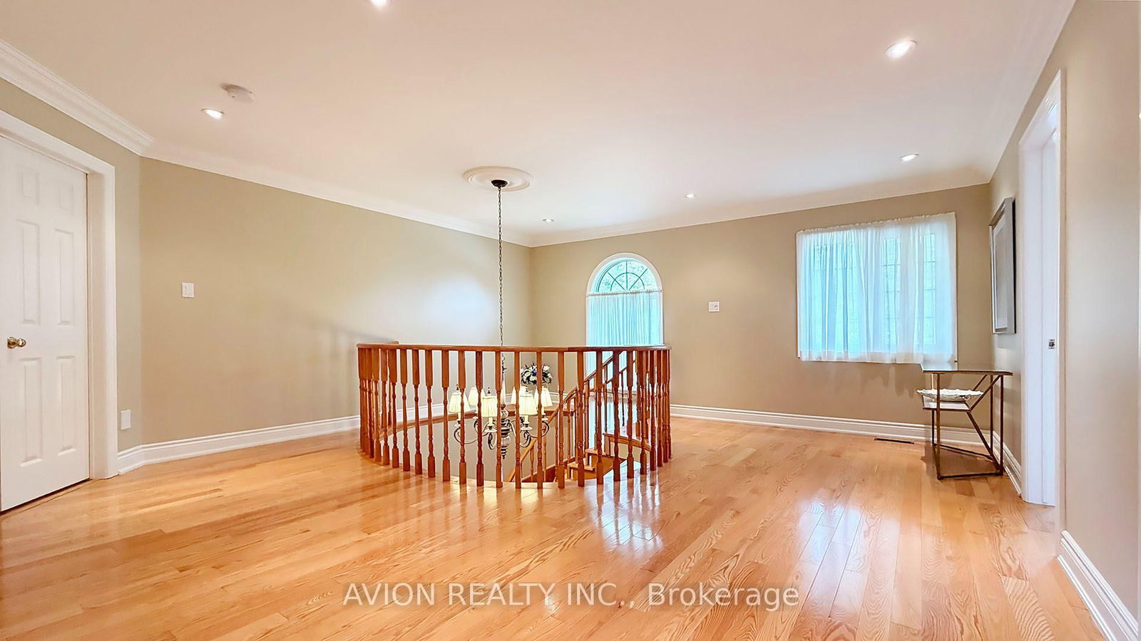 2068 Nipigon Drive • Oakville, ON photo 20