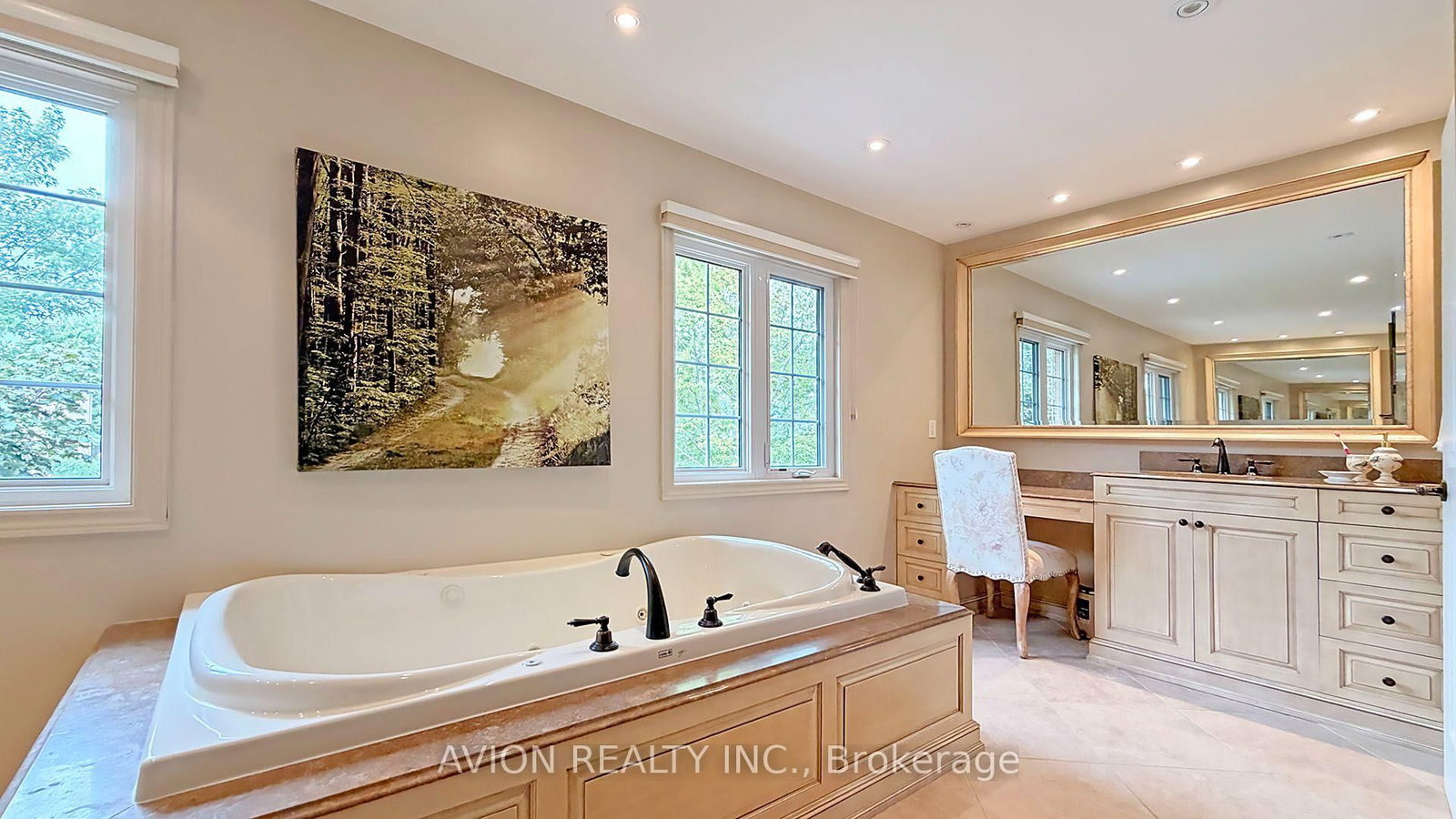 2068 Nipigon Drive • Oakville, ON photo 28