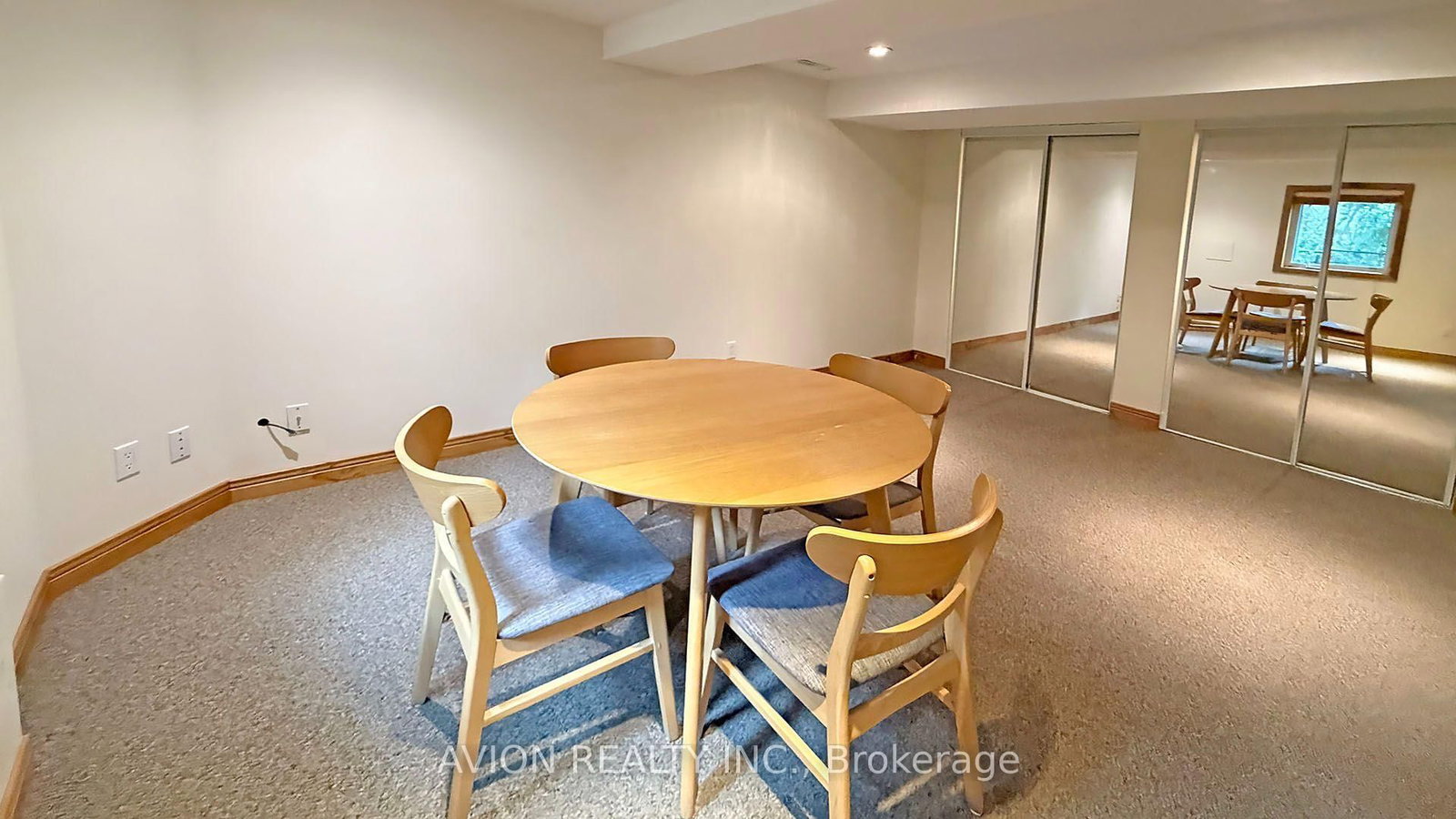 2068 Nipigon Drive • Oakville, ON photo 33