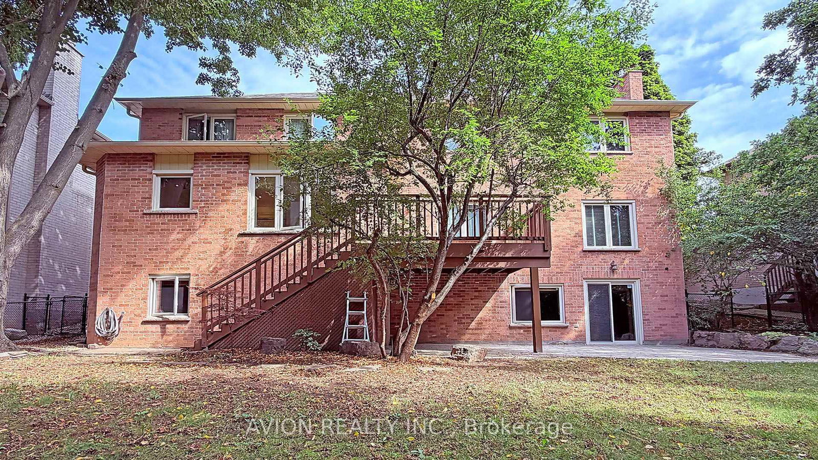 2068 Nipigon Drive • Oakville, ON photo 37
