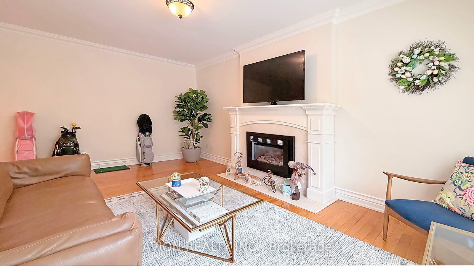 2068 Nipigon Drive • Oakville, ON photo 5
