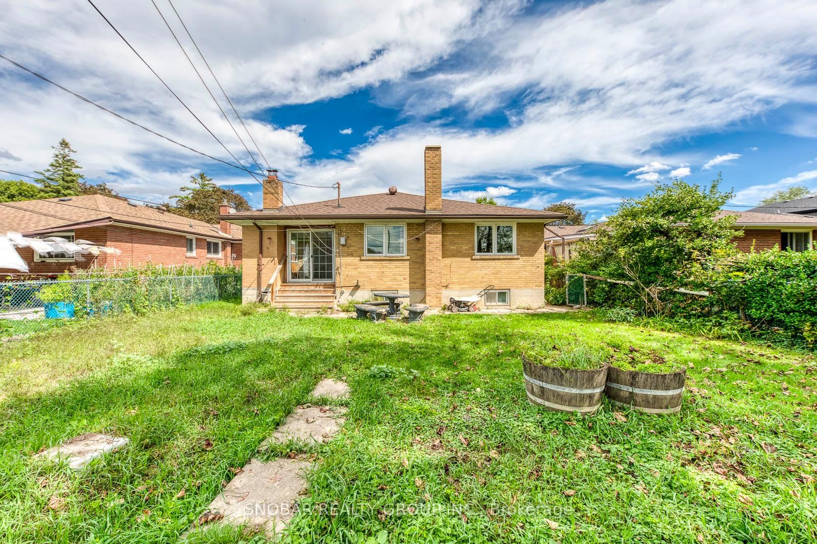 42 Newstead Road • Toronto, ON photo 27