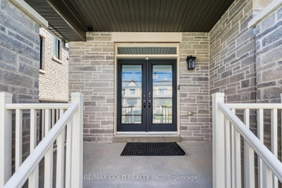 19 Trellanock Road • Brampton, ON photo 3
