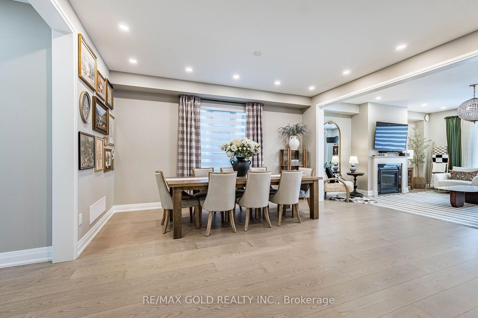 19 Trellanock Road • Brampton, ON photo 8