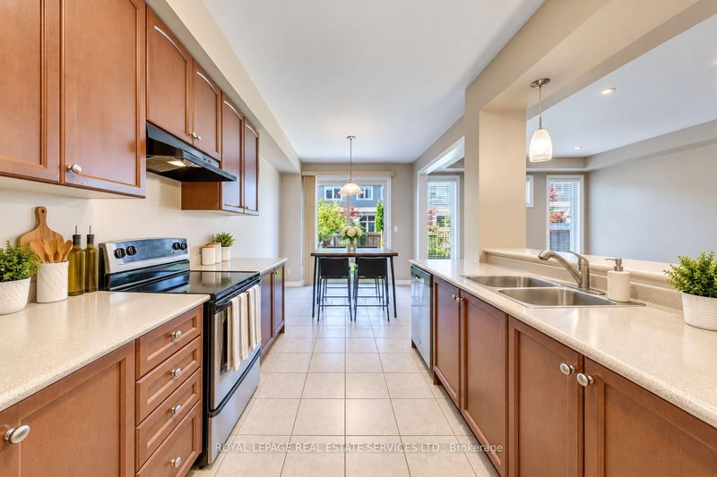2019 Trawden Oakville,ON L6M 0M3 — Photo 13