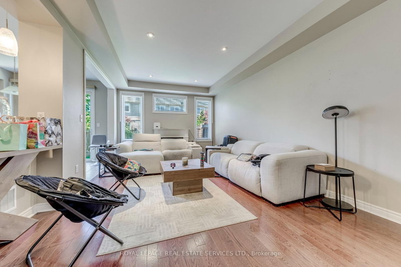 2019 Trawden Oakville,ON L6M 0M3 — Photo 9