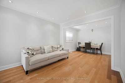 4569 Pemmican Trail • Mississauga, ON photo 5