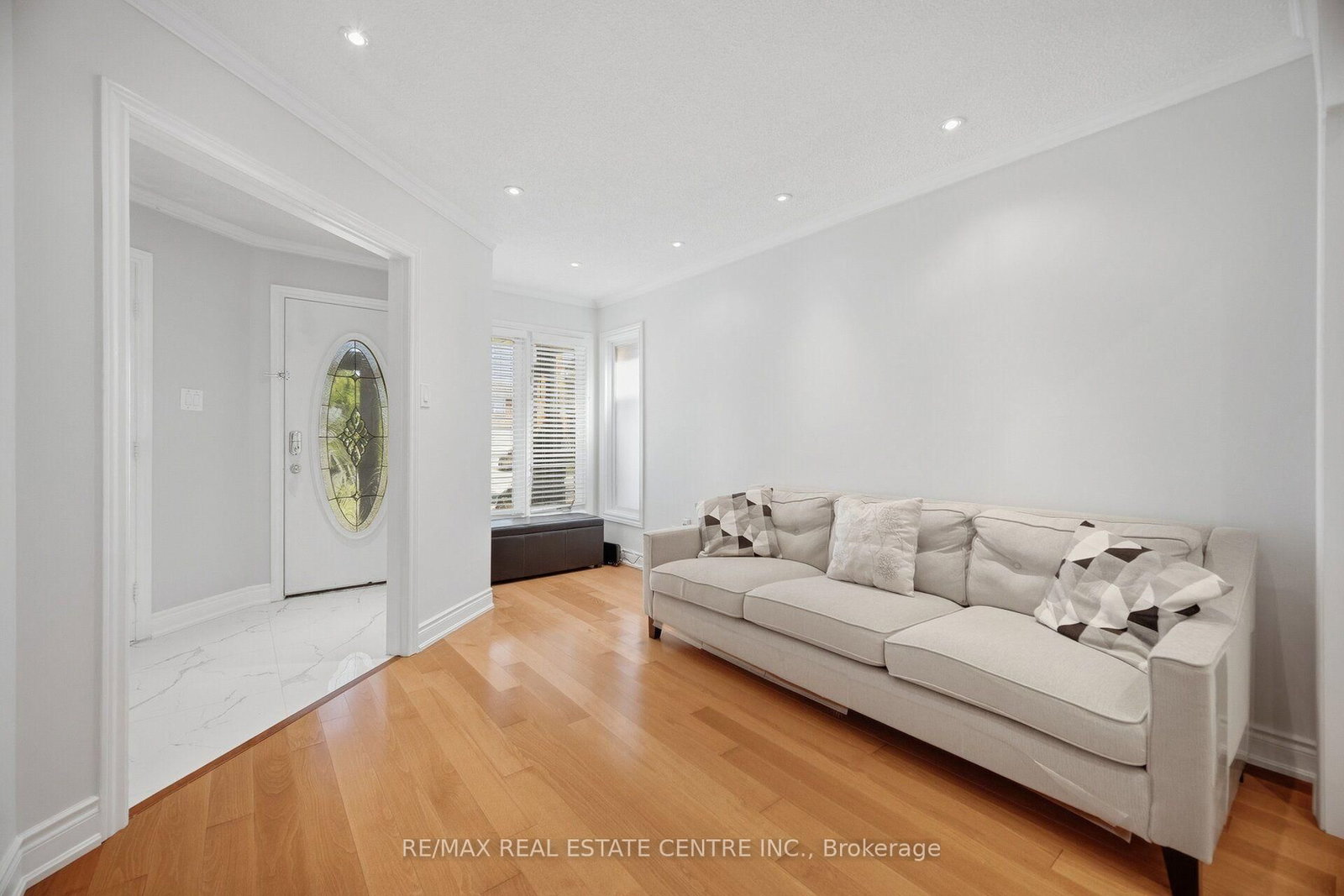 4569 Pemmican Trail • Mississauga, ON photo 6