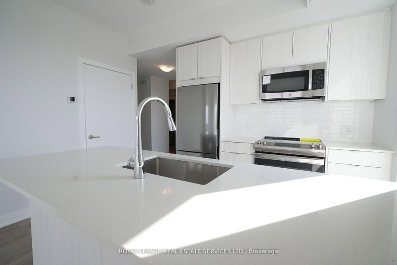 2701 - 4130 Parkside Village