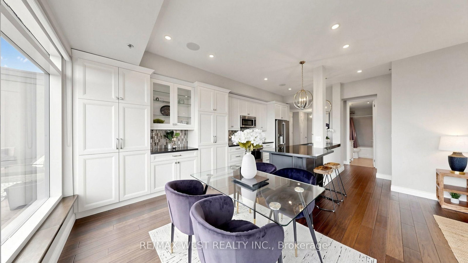 34 Plains Road E • #605 • Burlington, ON photo 5
