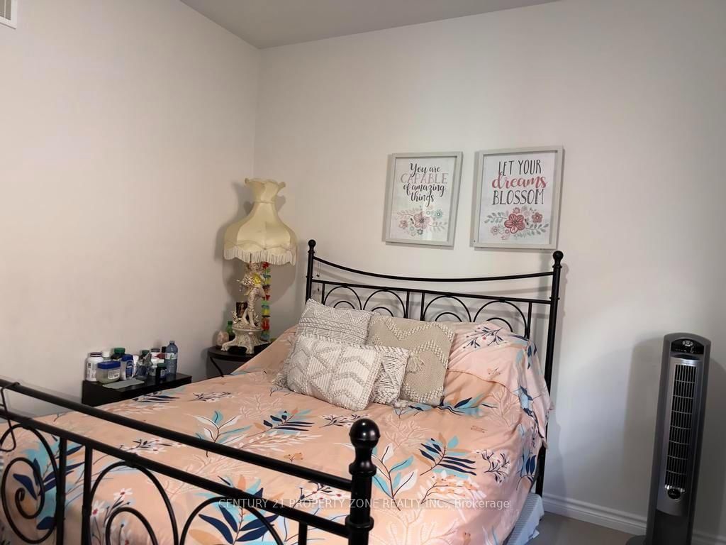123 Upper Canada Court • Halton Hills, ON photo 22