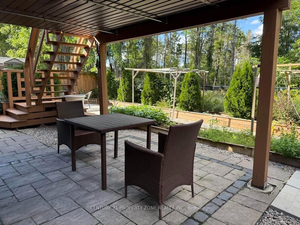 123 Upper Canada Court • Halton Hills, ON photo 37