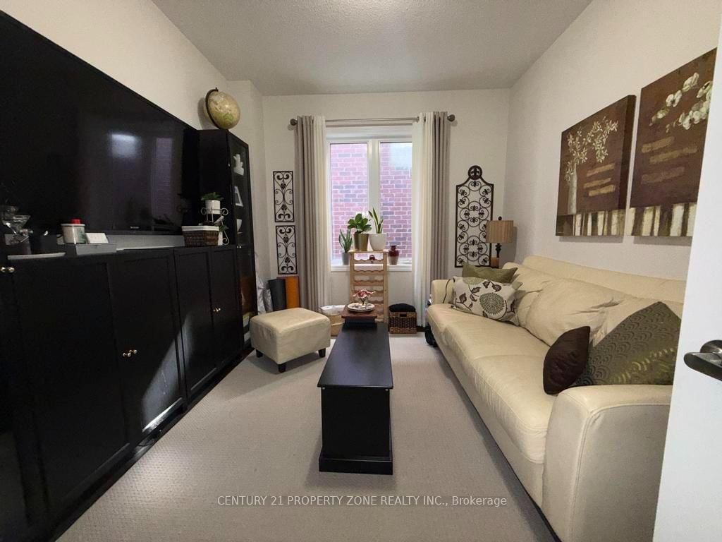 123 Upper Canada Court • Halton Hills, ON photo 7