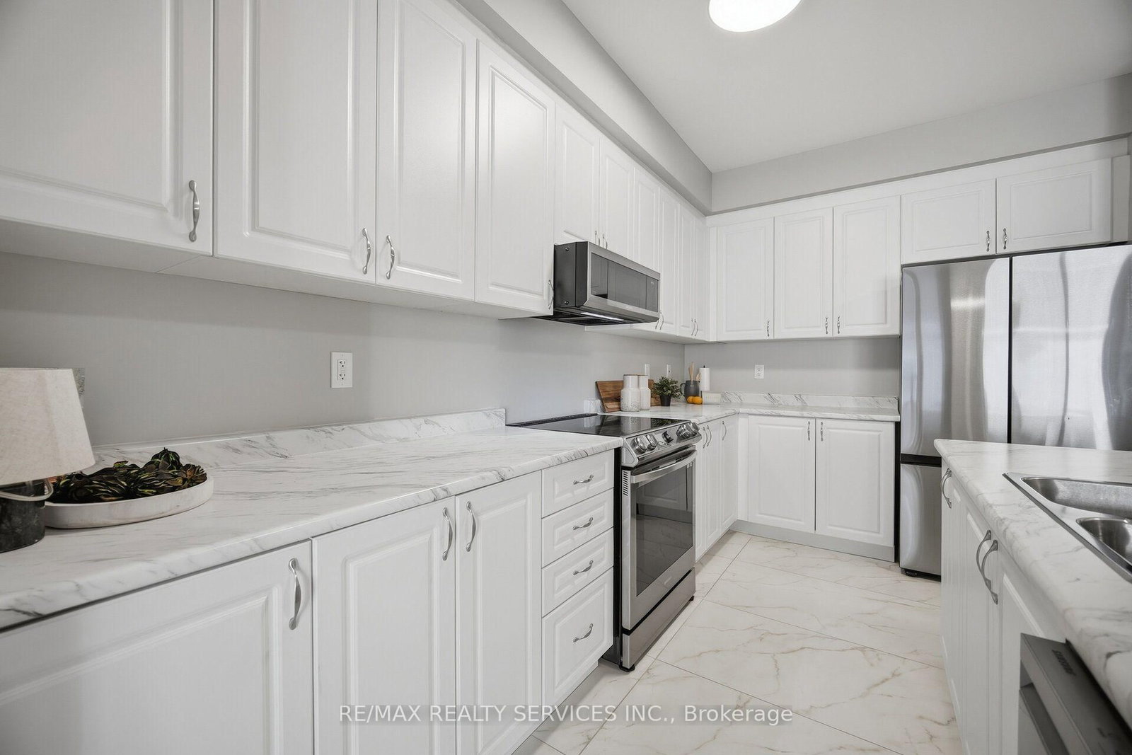 33 Sparrowbrook Street • Caledon, ON photo 13