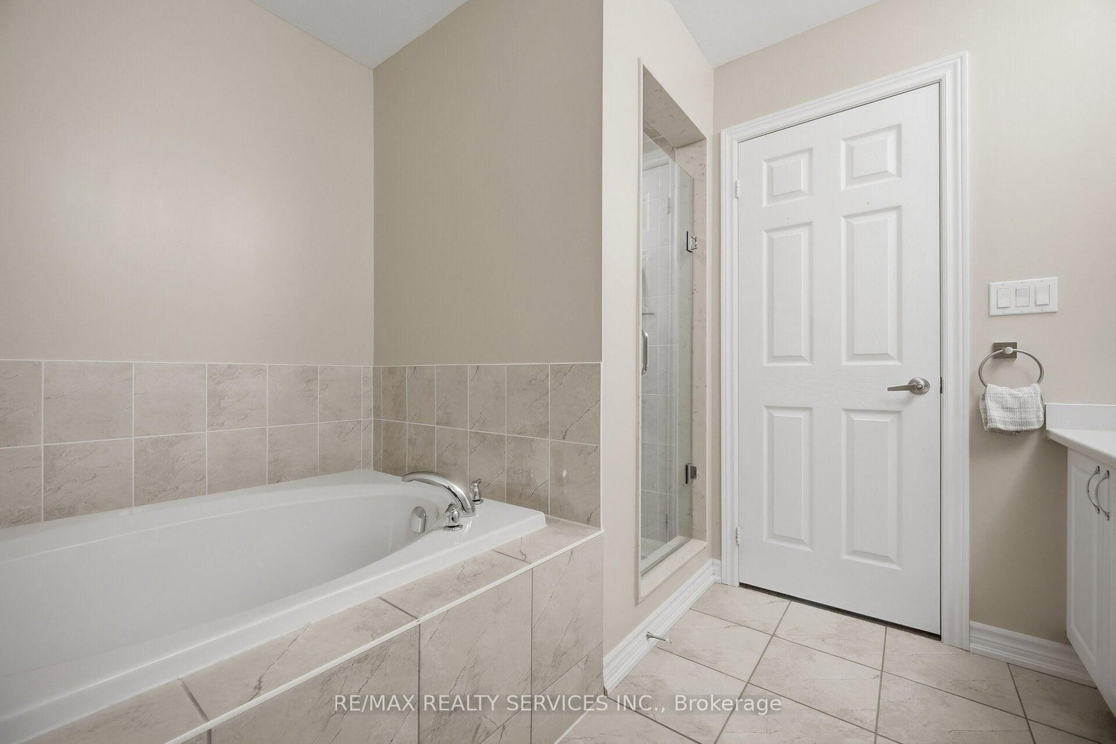 33 Sparrowbrook Street • Caledon, ON photo 32