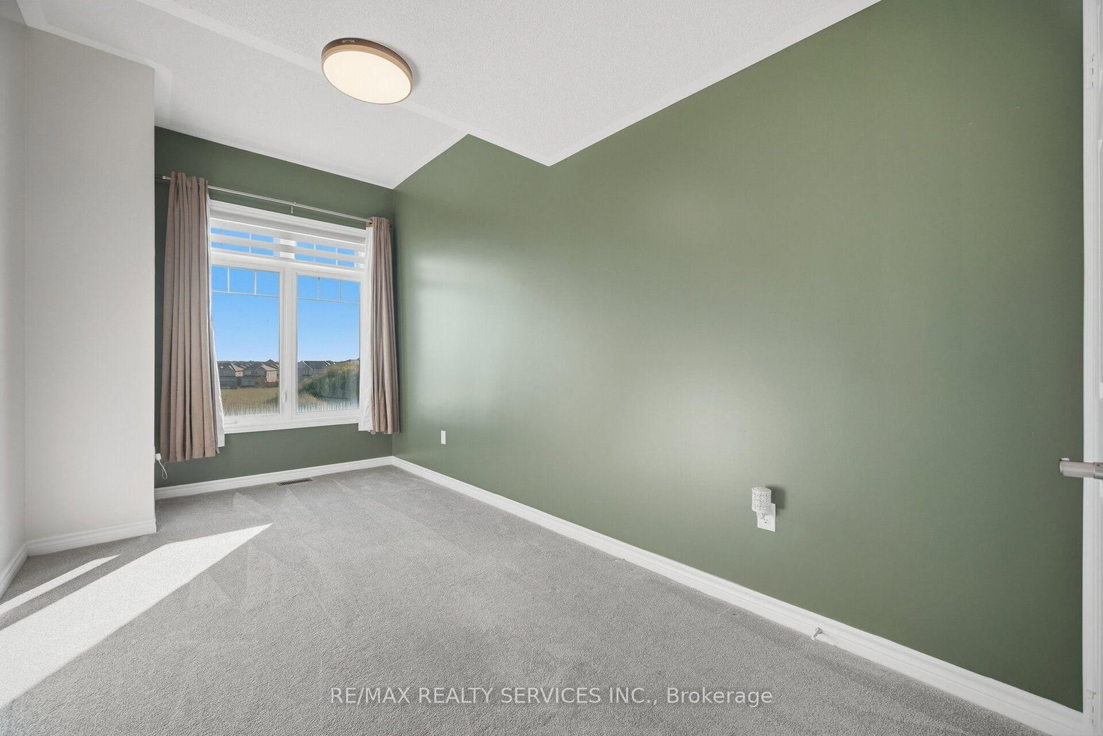 33 Sparrowbrook Street • Caledon, ON photo 35