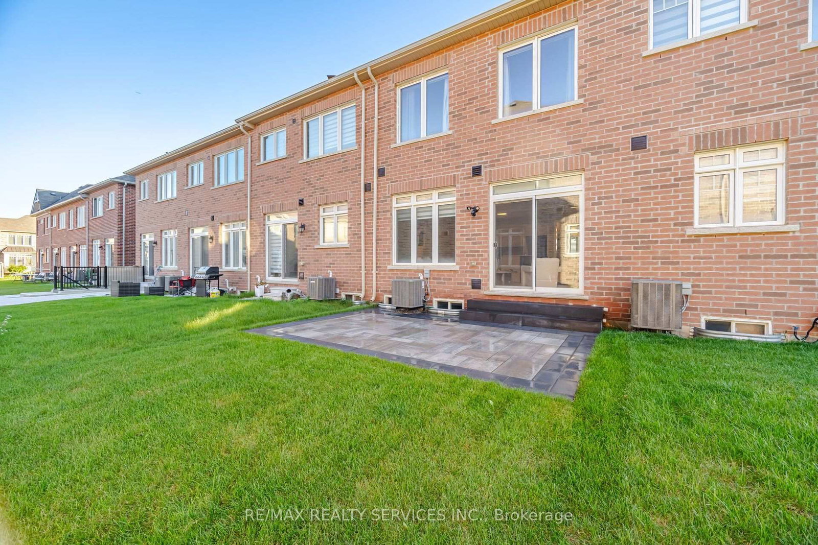 33 Sparrowbrook Street • Caledon, ON photo 40