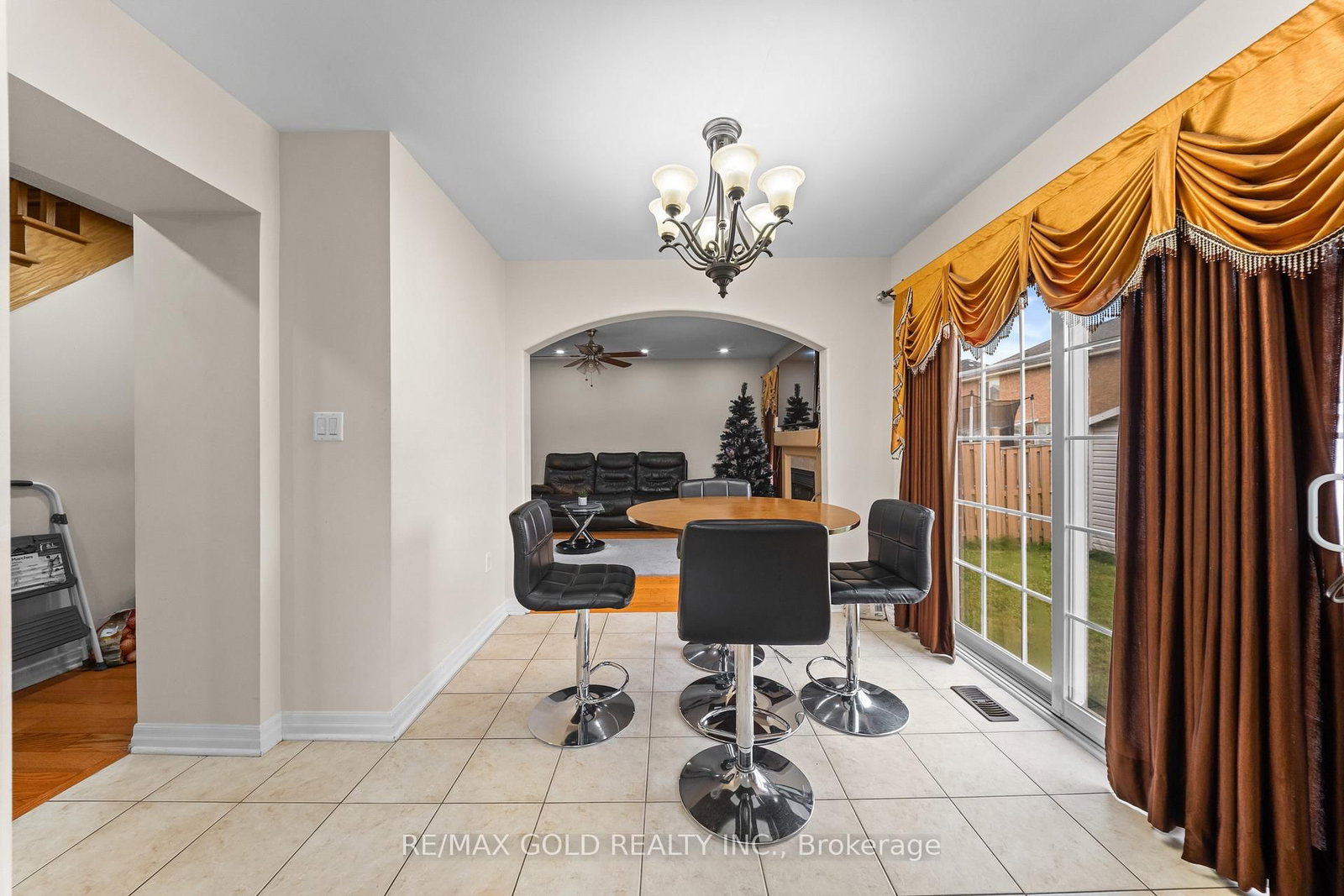 1 Slipneedle Street • Brampton, ON photo 15