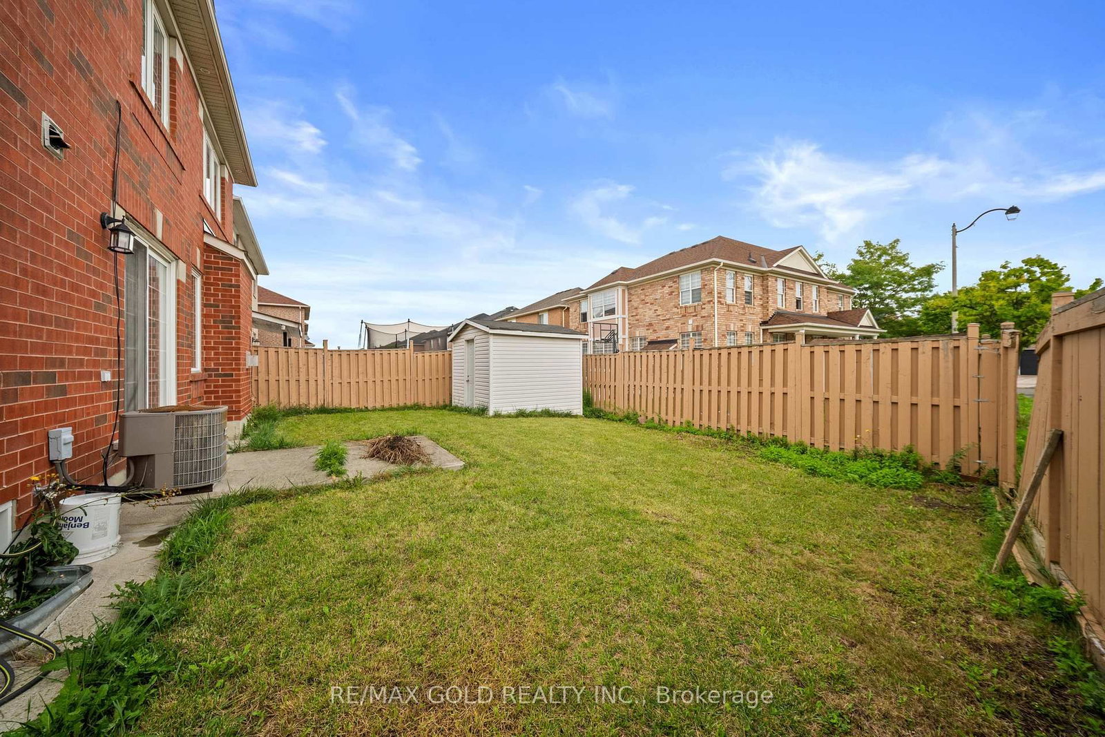 1 Slipneedle Street • Brampton, ON photo 31