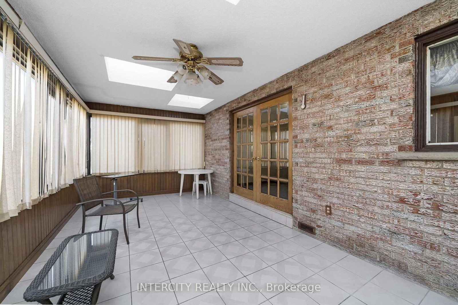 72 Chiswick Avenue • Toronto, ON photo 15