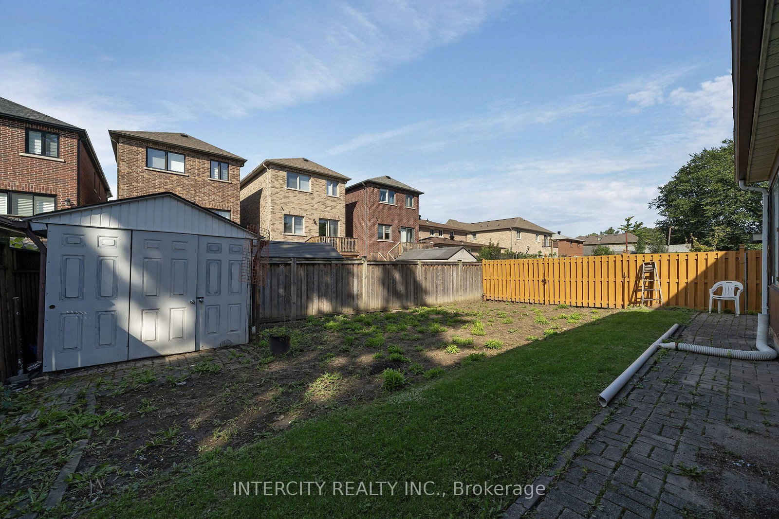 72 Chiswick Avenue • Toronto, ON photo 38