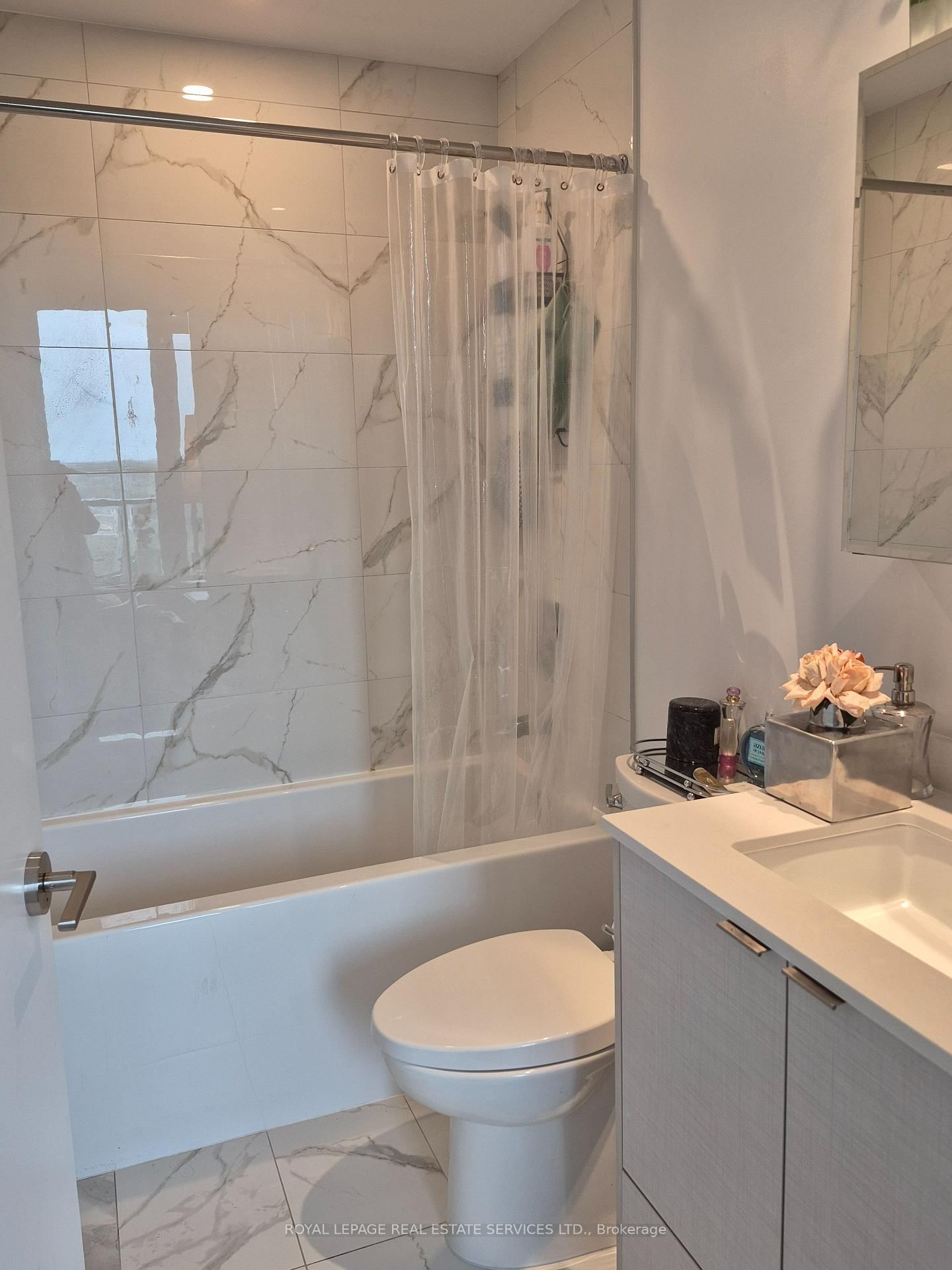 2302-1926 Lake Shore Blvd, Toronto, view 17