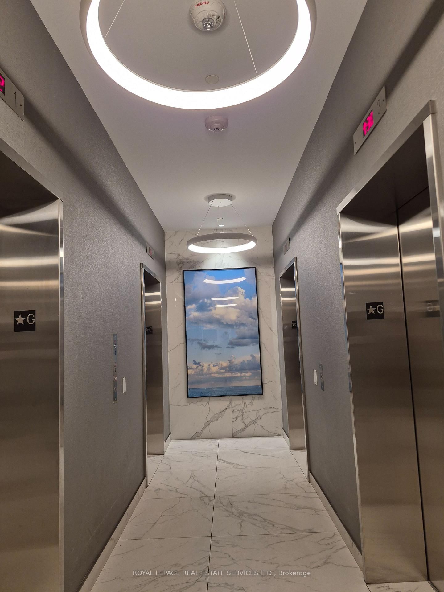 2302-1926 Lake Shore Blvd, Toronto, view 2