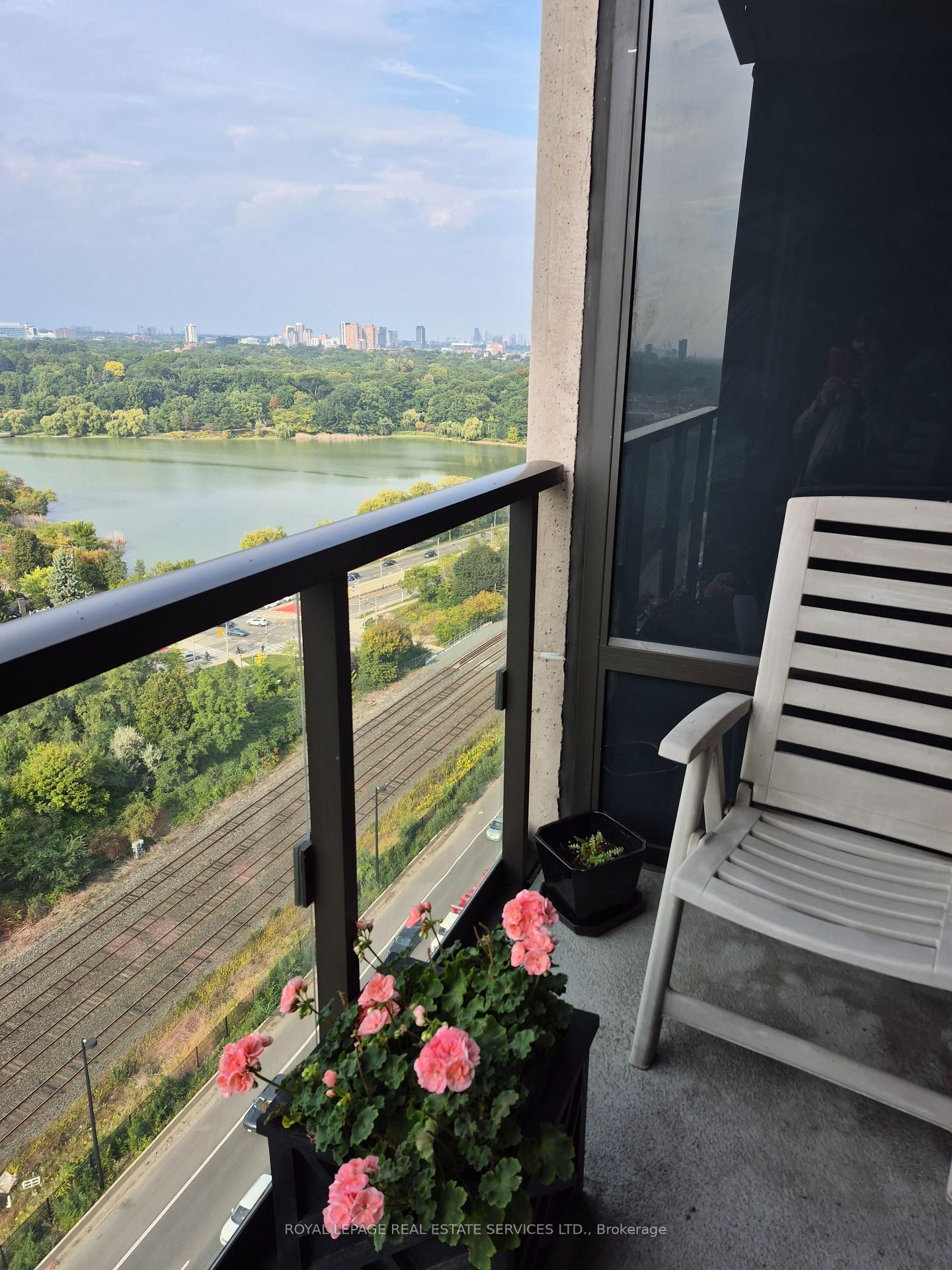 2302-1926 Lake Shore Blvd, Toronto, view 22