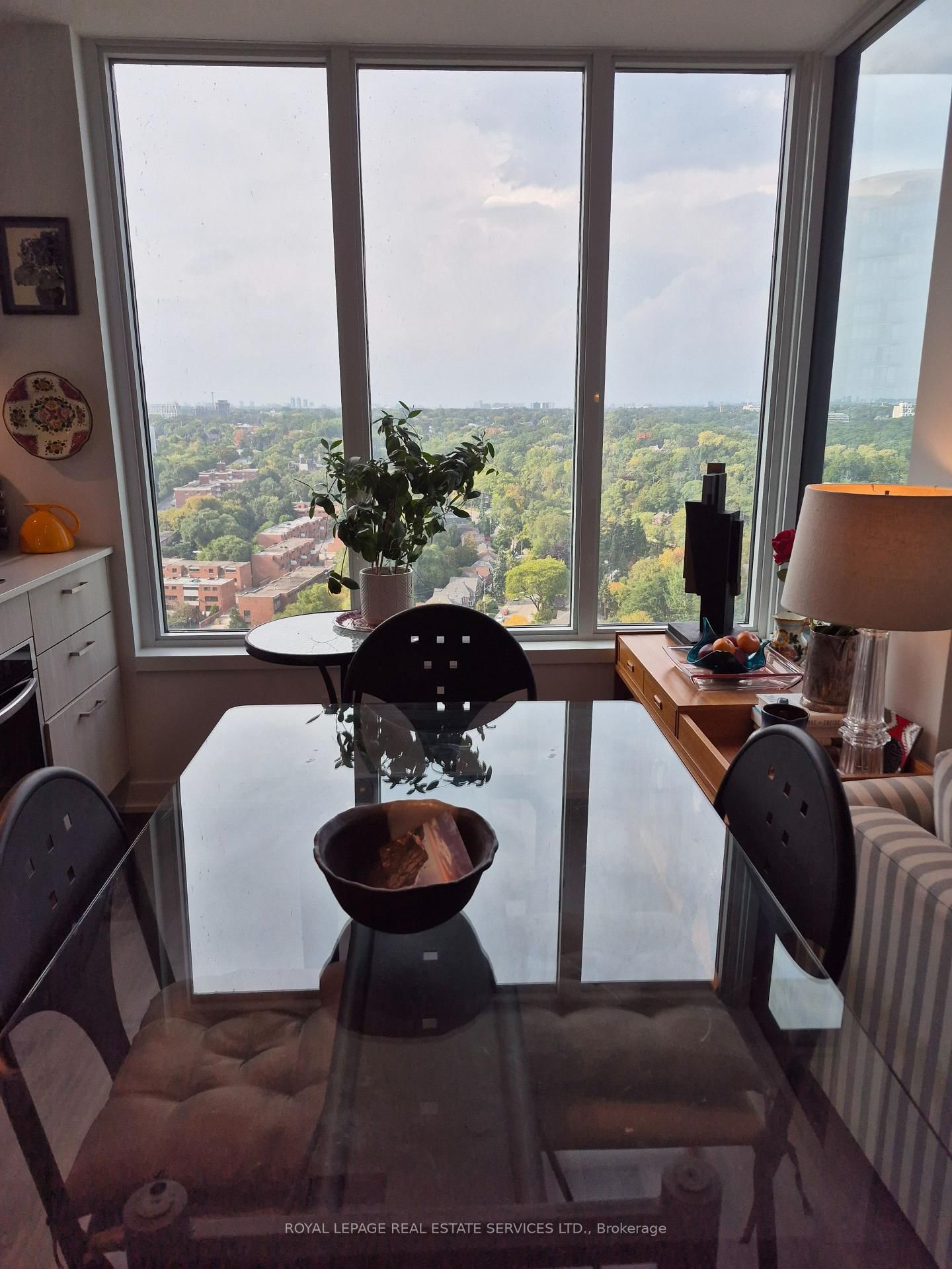 2302-1926 Lake Shore Blvd, Toronto, view 4