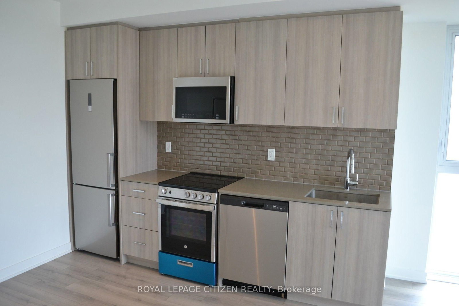 1005 Dundas Street • #711 • Oakville, ON photo 14
