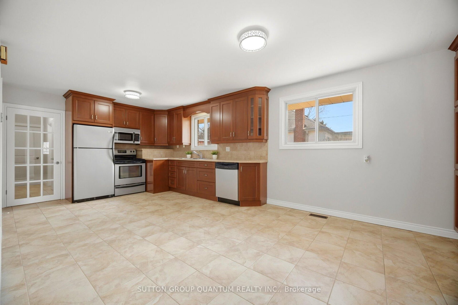 126 Angelene Street • Mississauga, ON photo 11