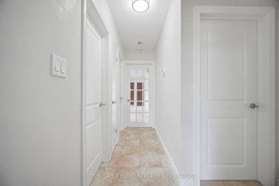 126 Angelene Mississauga,ON L5G 1X2 — Photo 12