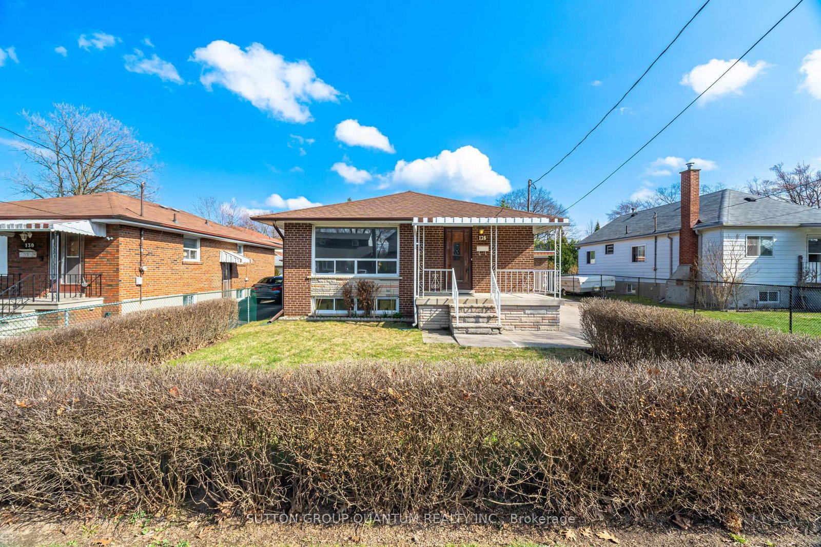 126 Angelene Street • Mississauga, ON photo 2