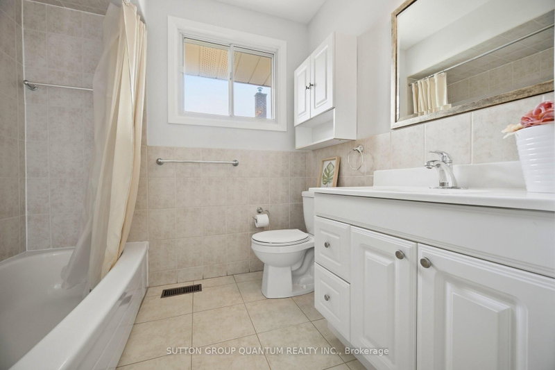 126 Angelene Mississauga,ON L5G 1X2 — Photo 20