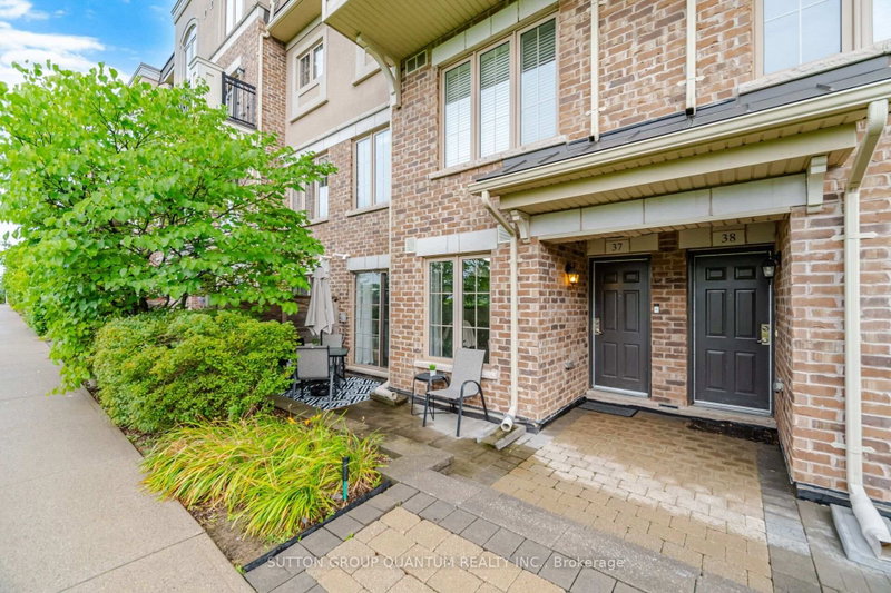 37 - 2441 Greenwich Drive