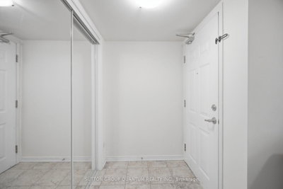 2441 Greenwich Drive • #37 • Oakville, ON photo 2