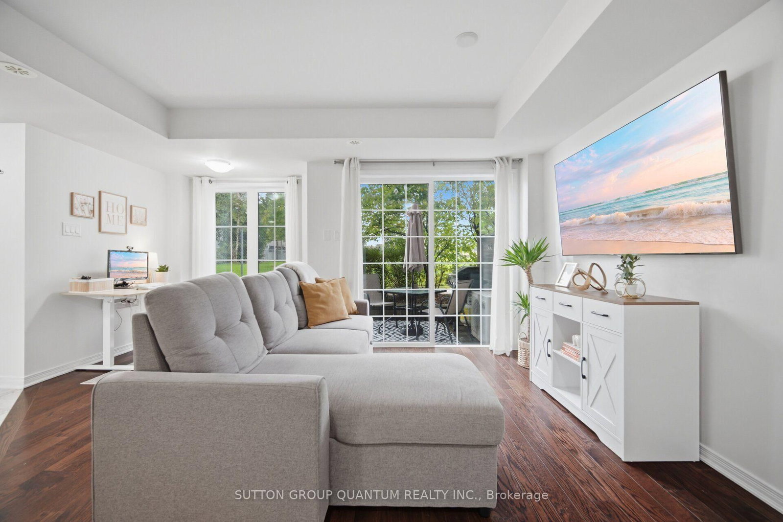 2441 Greenwich Drive • #37 • Oakville, ON photo 4