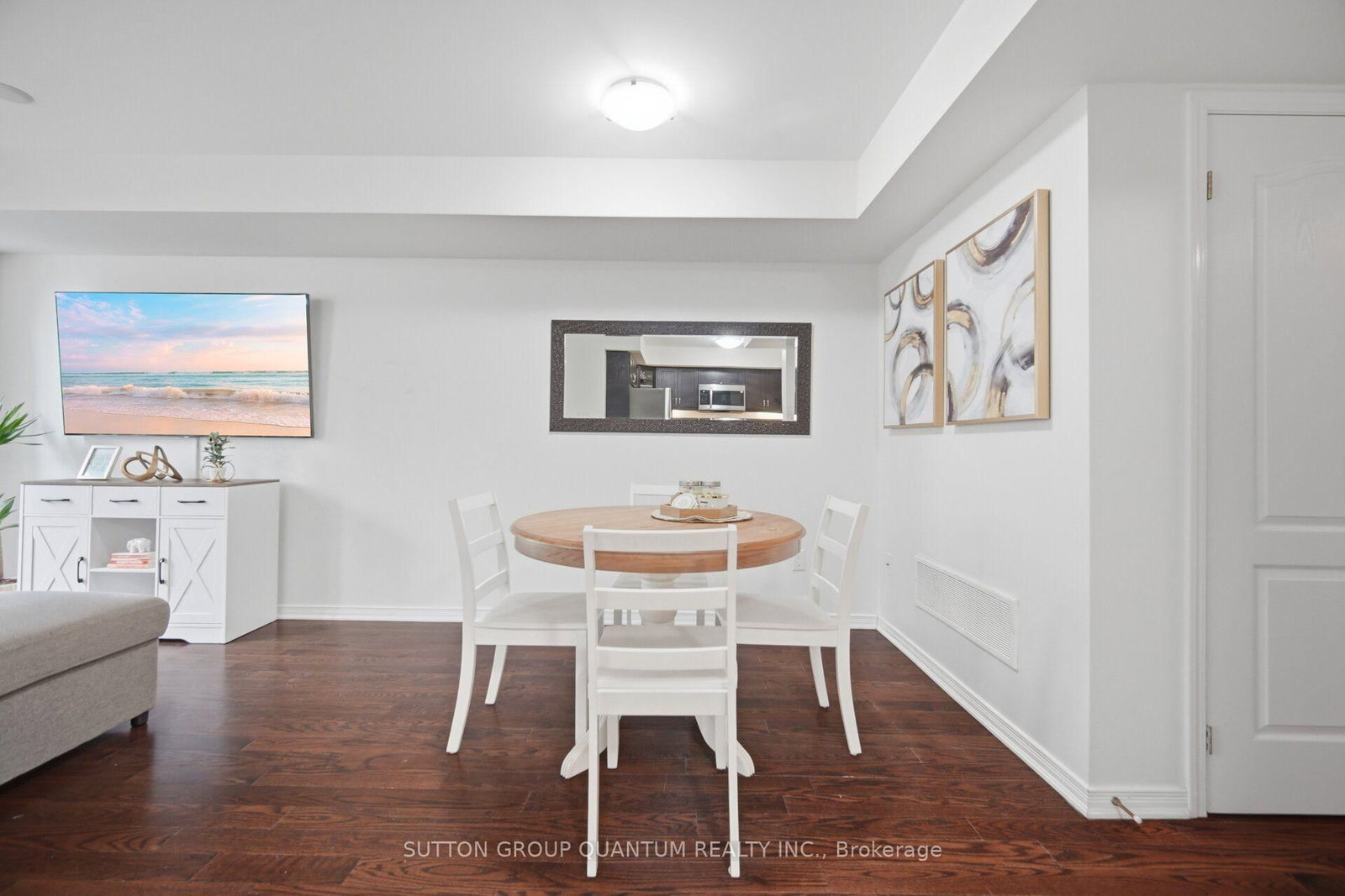 2441 Greenwich Drive • #37 • Oakville, ON photo 8