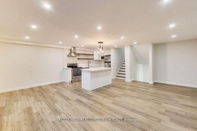 11 Wincott Drive • #1215 • Toronto, ON photo 2