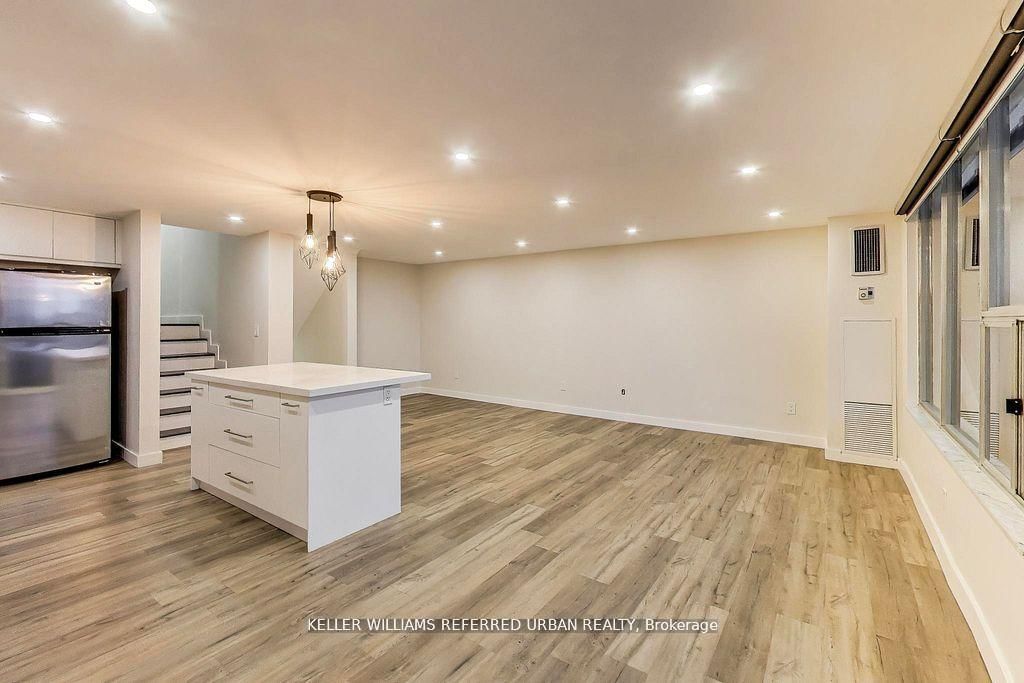 11 Wincott Drive • #1215 • Toronto, ON photo 3