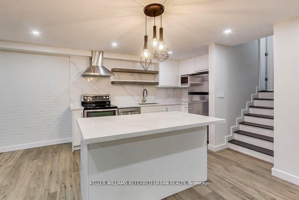11 Wincott Drive • #1215 • Toronto, ON photo 4