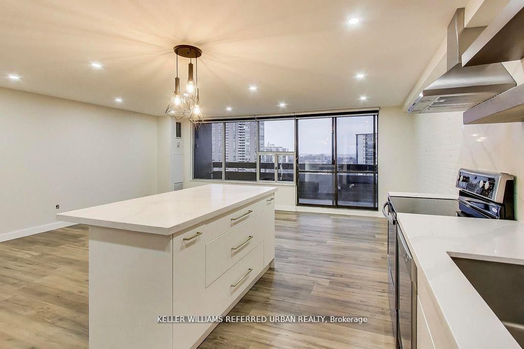 11 Wincott Drive • #1215 • Toronto, ON photo 6