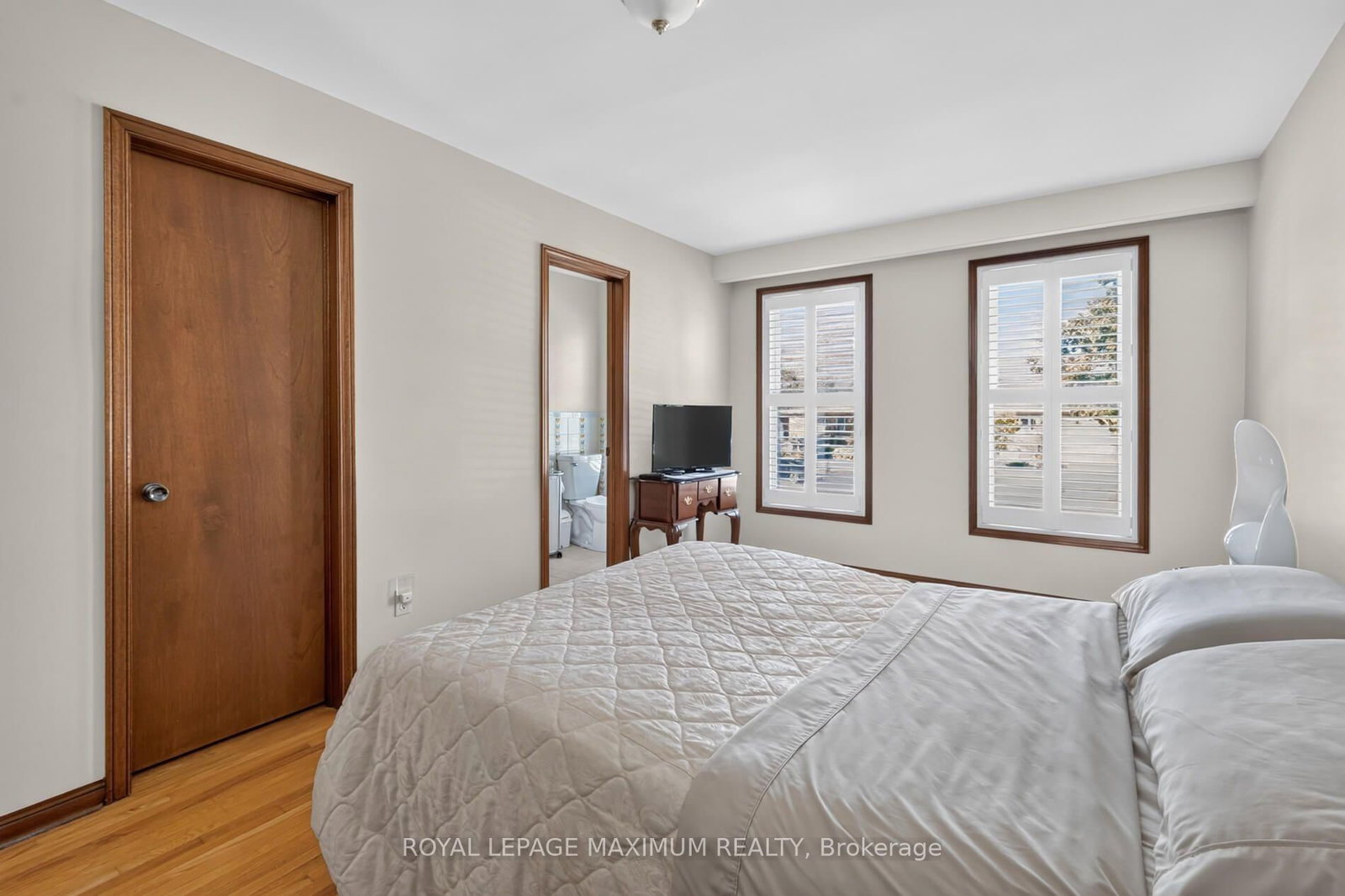 9 Urban Court • Toronto, ON photo 21
