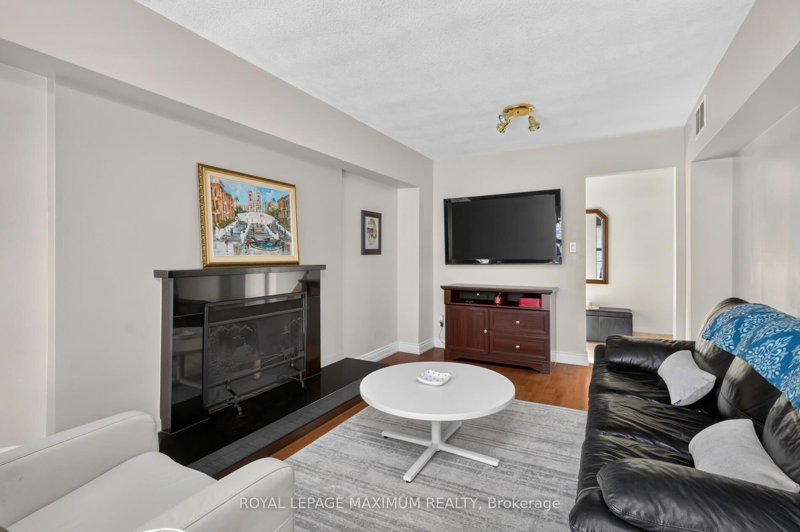 9 Urban Court • Toronto, ON photo 29