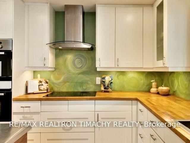 61 Thirty Seventh Street • Toronto, ON photo 14