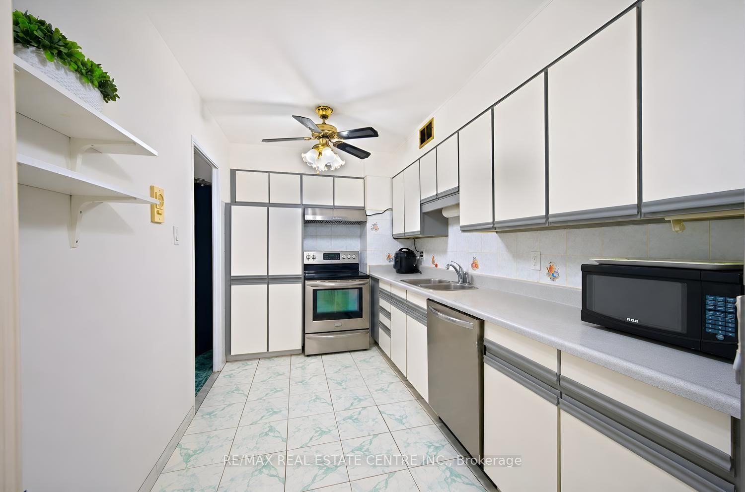 25 Four Winds Drive • #603 • Toronto, ON photo 18