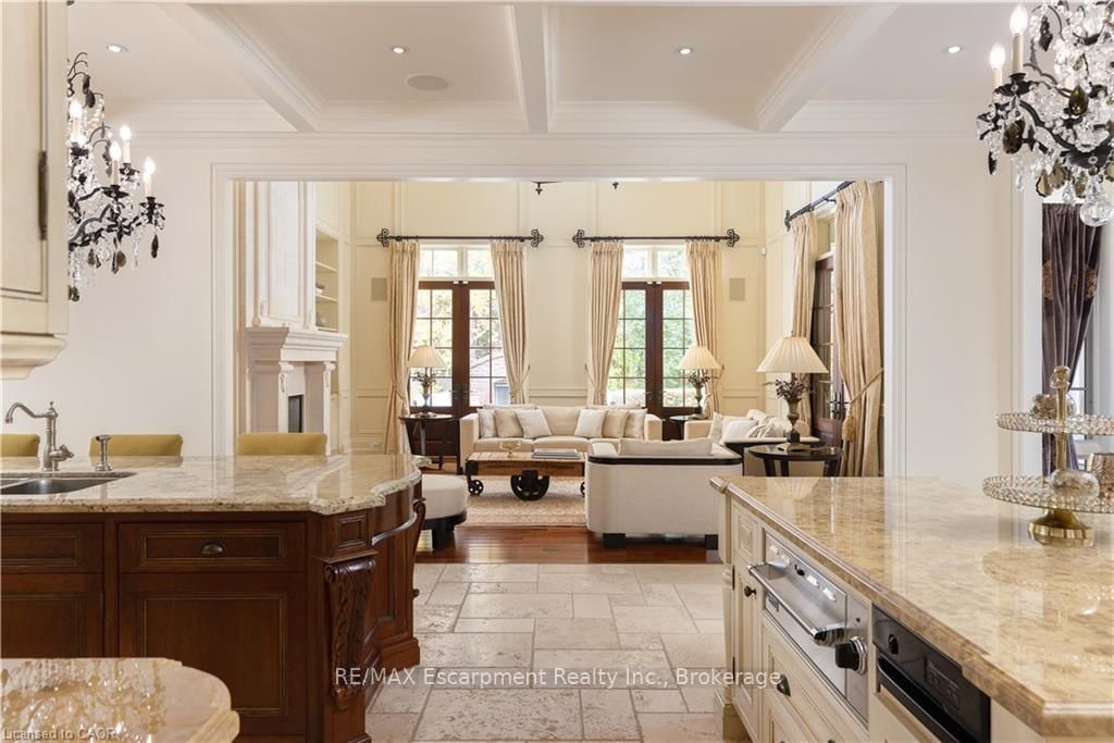 1081 Argyle Drive • Oakville, ON photo 15
