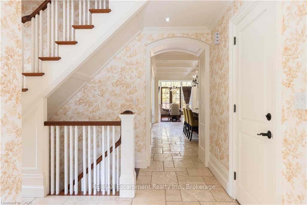1081 Argyle Drive • Oakville, ON photo 21